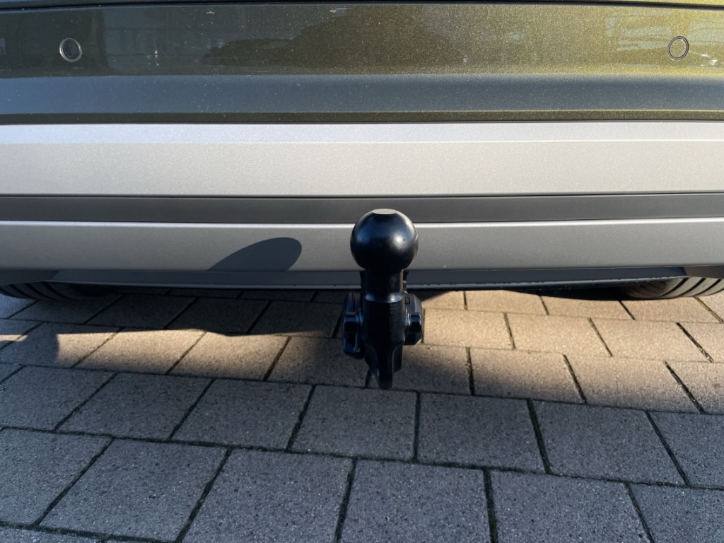 Fahrzeugabbildung SKODA Enyaq 85 Suite Plus-Paket AHK LM20 Trennnetz