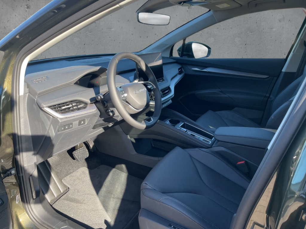 Fahrzeugabbildung SKODA Enyaq 85 Suite Plus-Paket AHK LM20 Trennnetz