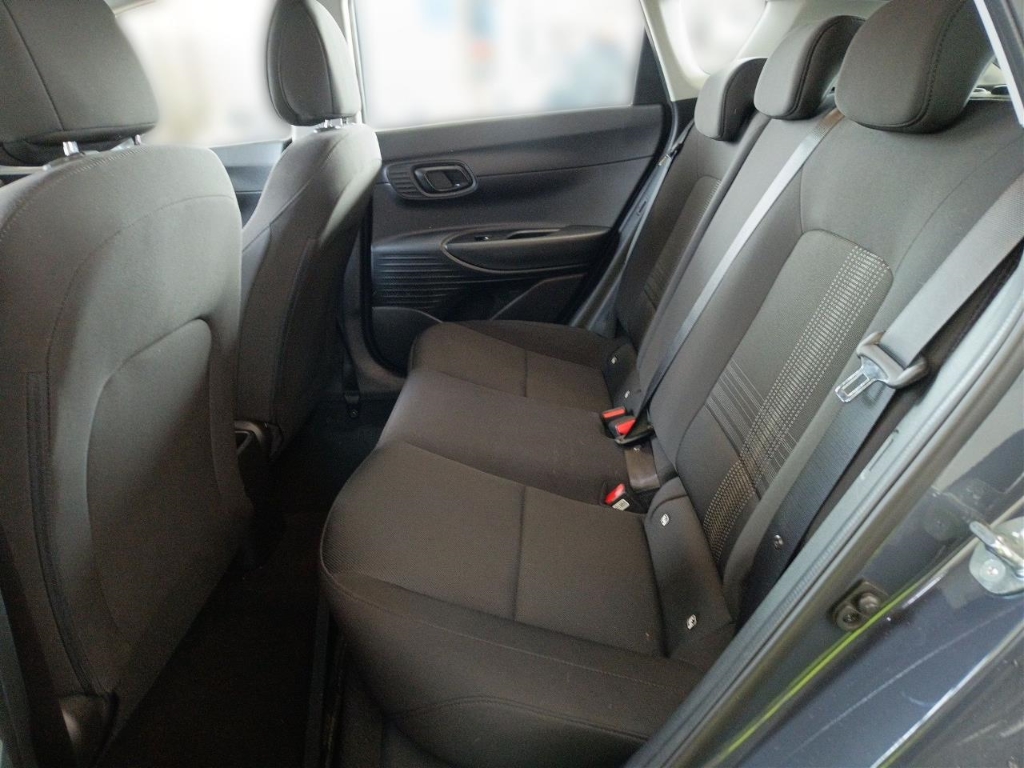 Fahrzeugabbildung Hyundai BAYON FL 1.0 T-GDI MT MY25 Select Navi Apple CarPlay Android Auto Fahrerprofil Musikstreaming