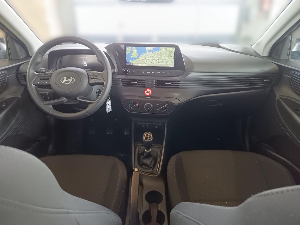 Fahrzeugabbildung Hyundai BAYON FL 1.0 T-GDI MT MY25 Select Navi Apple CarPlay Android Auto Fahrerprofil Musikstreaming