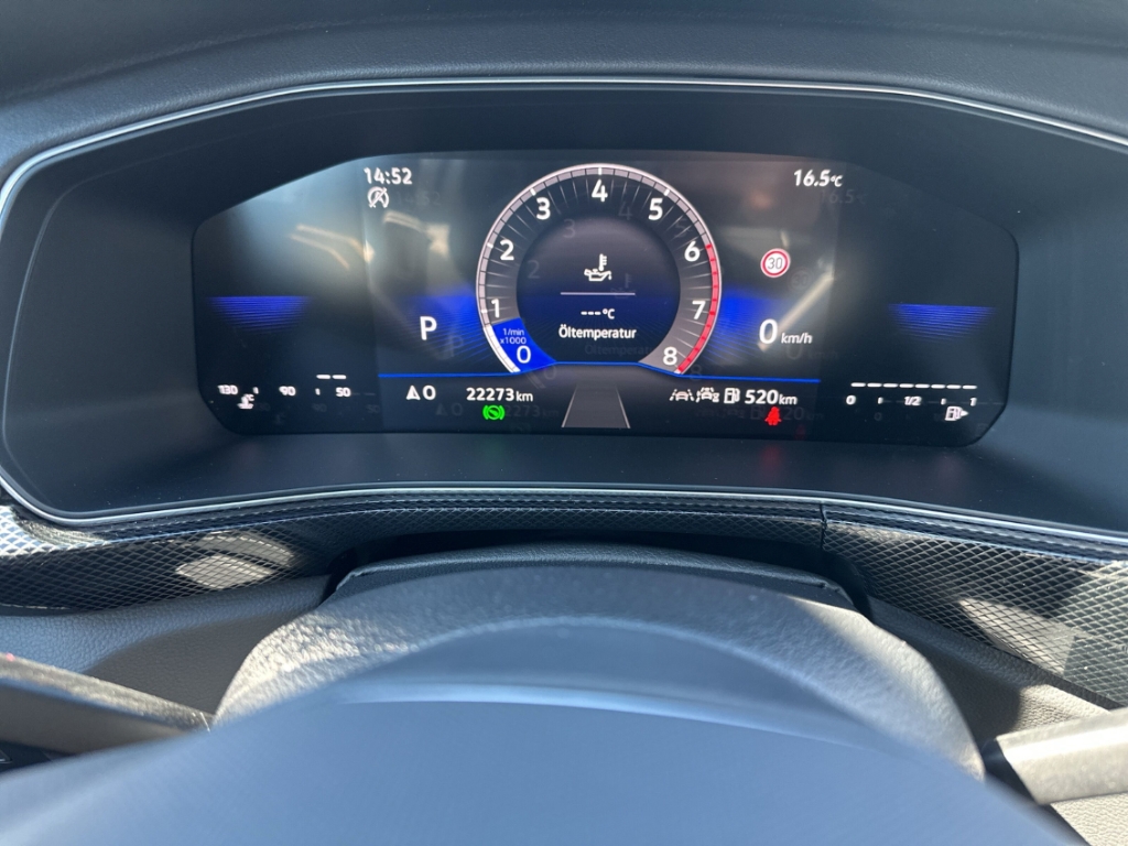 Fahrzeugabbildung Volkswagen T-Cross 1.5 TSI DSG R-Line IQ.Light AHK NAVI SHZ PDC IQ.Drive