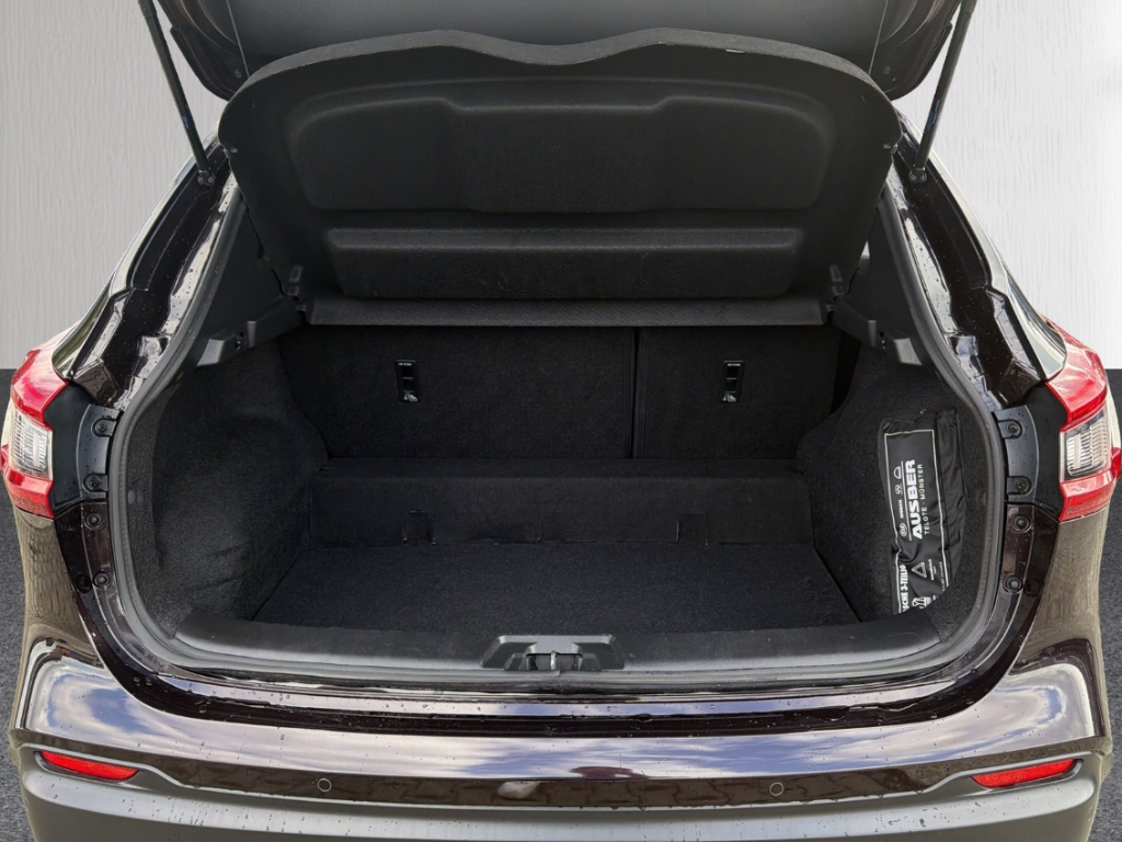 Fahrzeugabbildung Nissan Qashqai 1.7 dCi N-Way Pano, AHK, behz.Frontsch. SitzHzg. Navi