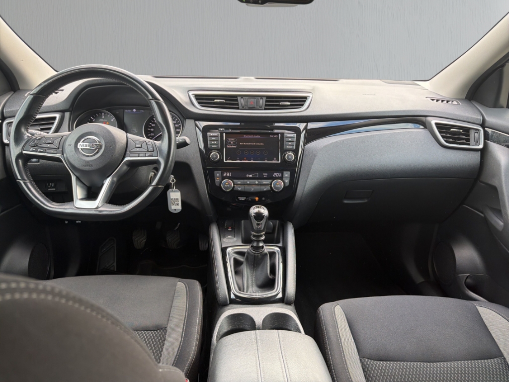 Fahrzeugabbildung Nissan Qashqai 1.7 dCi N-Way Pano, AHK, behz.Frontsch. SitzHzg. Navi