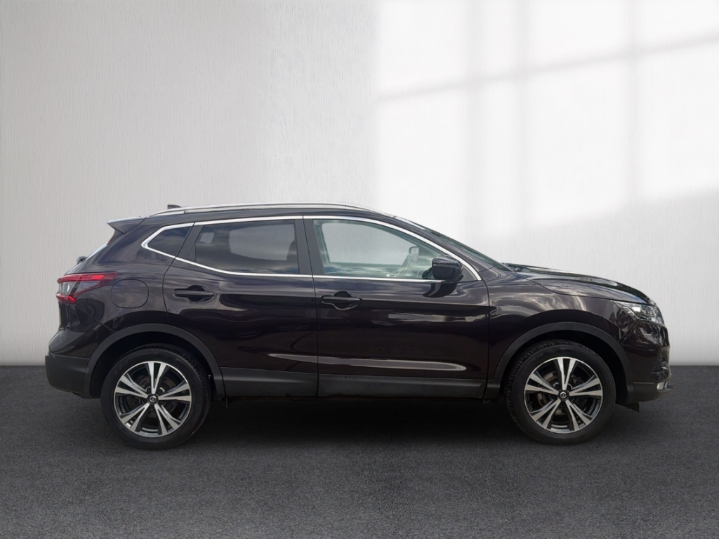 Fahrzeugabbildung Nissan Qashqai 1.7 dCi N-Way Pano, AHK, behz.Frontsch. SitzHzg. Navi