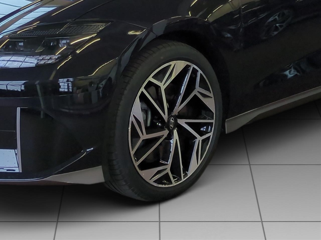 Fahrzeugabbildung Hyundai IONIQ 6 4WD 77,4kWh UNIQ Digi-Spiegel 20LM HUD Navi Digitales Cockpit Memory Sitze
