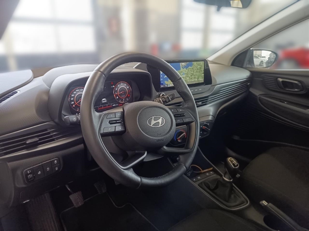 Fahrzeugabbildung Hyundai i20 FL 1.0 T-GDI MT MY25 Trend Licht-P. LED Navi Digitales Cockpit Apple CarPlay