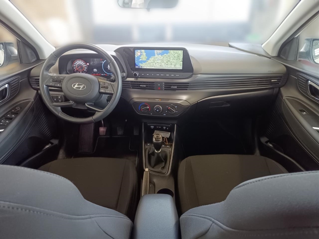 Fahrzeugabbildung Hyundai i20 FL 1.0 T-GDI MT MY25 Trend Licht-P. LED Navi Digitales Cockpit Apple CarPlay