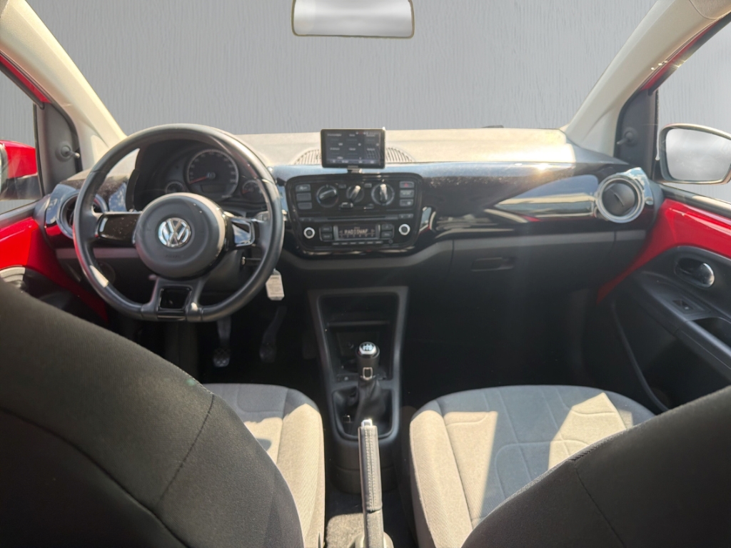 Fahrzeugabbildung Volkswagen up! BMT 1.0 move Klima GJR Tempomat PDChi Radio