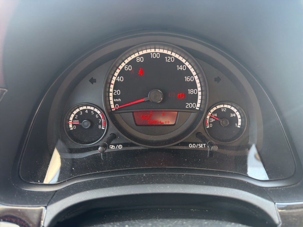 Fahrzeugabbildung Volkswagen up! BMT 1.0 move Klima GJR Tempomat PDChi Radio