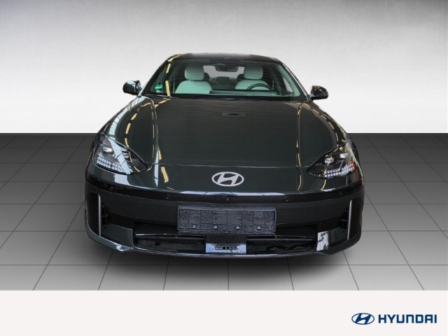 Fahrzeugabbildung Hyundai IONIQ 6 77,4kWh 4WD UNIQ HUD Navi Digitales Cockpit Memory Sitze Soundsystem Bose