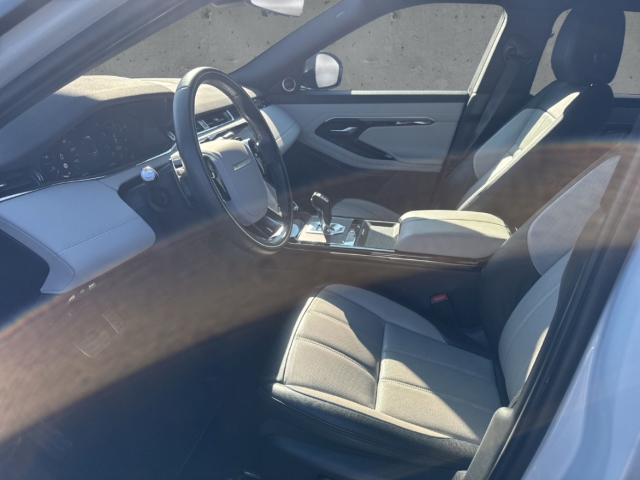 Fahrzeugabbildung Land Rover Range Rover Evoque P 200 Apple CarPlay SHZ PDC