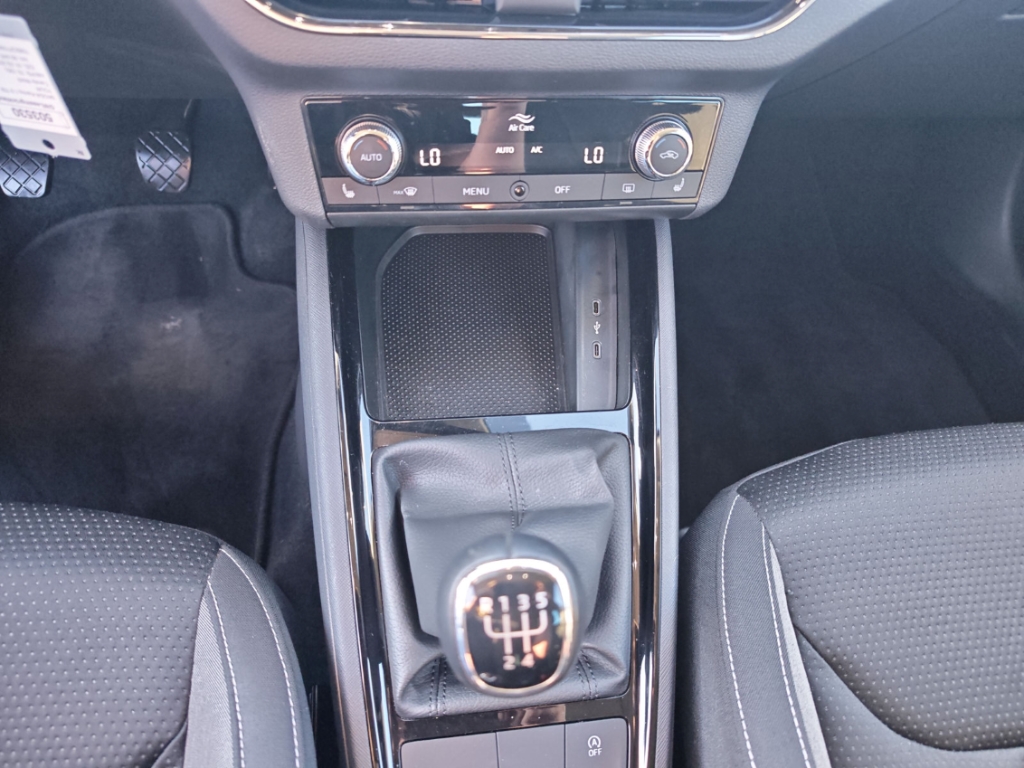 Fahrzeugabbildung SKODA Kamiq 1.0 TSI TOUR Klima SZH PDC LM17 GRA Sunset