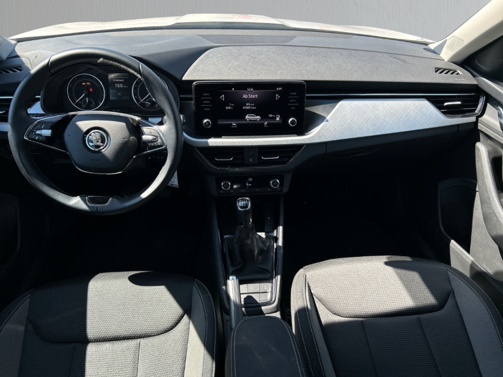Fahrzeugabbildung SKODA Kamiq 1.0 TSI TOUR Klima SZH PDC LM17 GRA Sunset