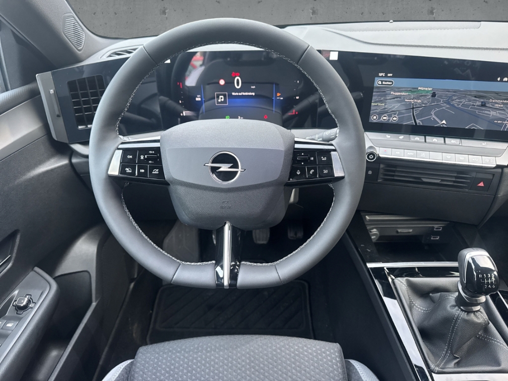 Fahrzeugabbildung Opel Astra ST 1.2 Turbo Business Edition LED Navi ACC