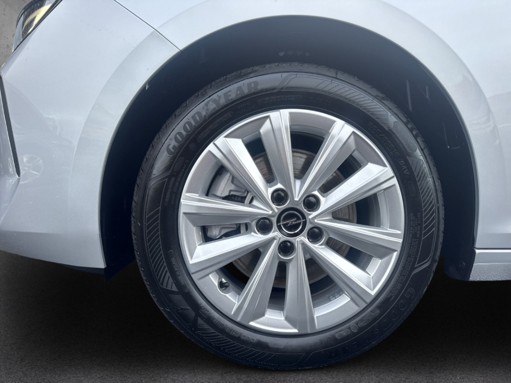 Fahrzeugabbildung Opel Astra ST 1.2 Turbo Business Edition LED Navi ACC