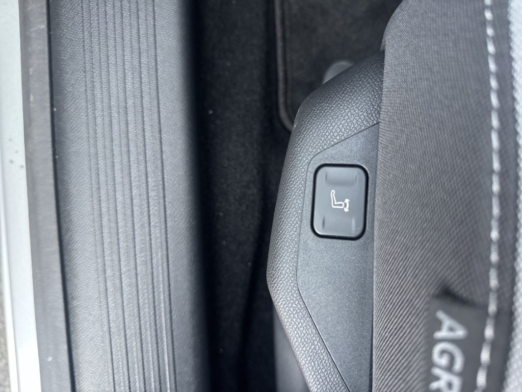 Fahrzeugabbildung Opel Astra ST 1.2 Turbo Business Edition LED Navi ACC