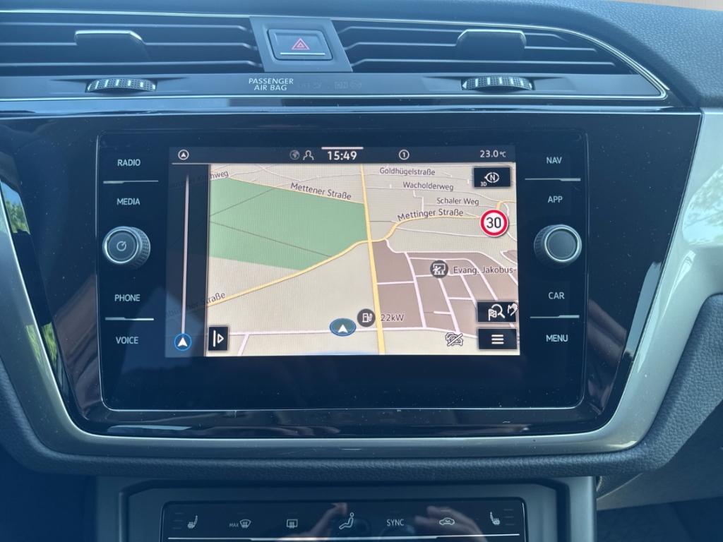 Fahrzeugabbildung Volkswagen Touran Trendline 2.0 TDI DSG Taxipaket PDCv+h SHZ Temp BT