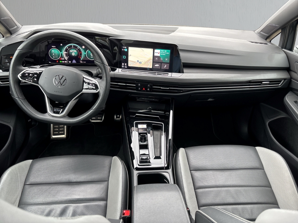 Fahrzeugabbildung Volkswagen Golf VIII 2.0 GTD DSG