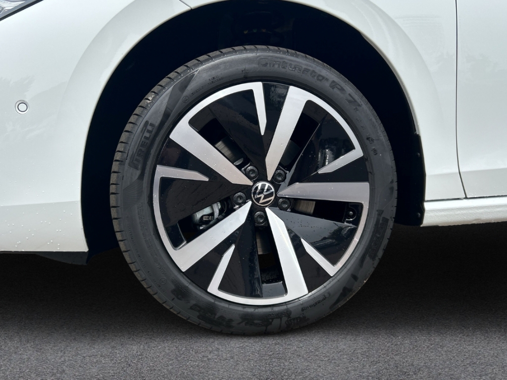 Fahrzeugabbildung Volkswagen Passat Variant 2.0 TDI DSG Business AHK NAVI ACC