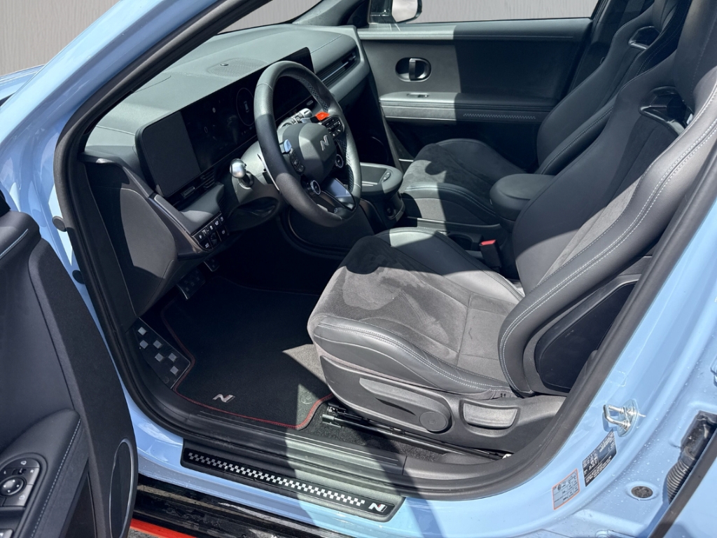 Fahrzeugabbildung Hyundai IONIQ 5 4WD 84kWh N-Performance Sitz-Paket HUD Navi Leder Digitales Cockpit