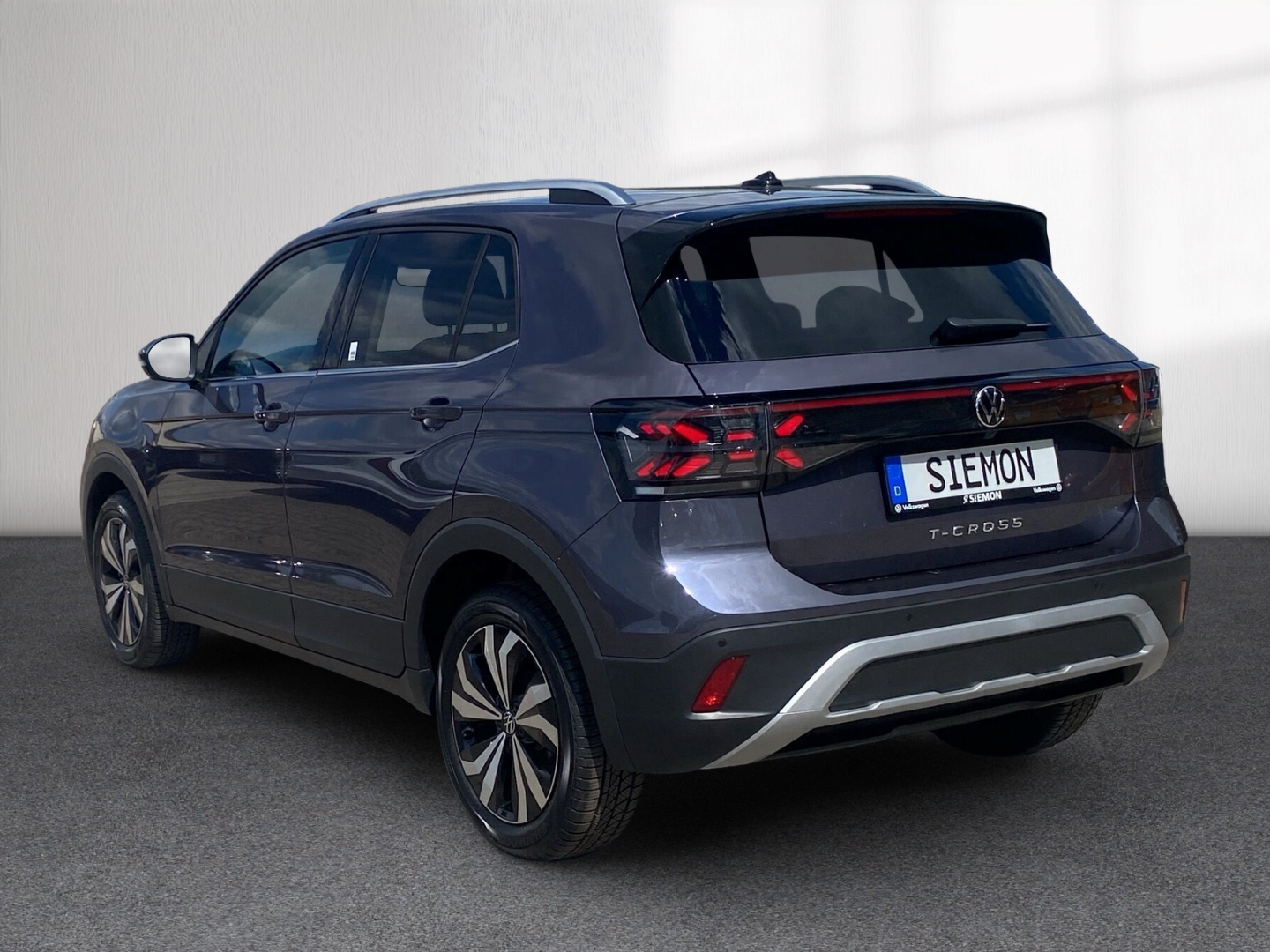 Fahrzeugabbildung Volkswagen T-Cross 1.0 TSI DSG Style IQ.LIGHT AHK PDC SHZ R-Kamera