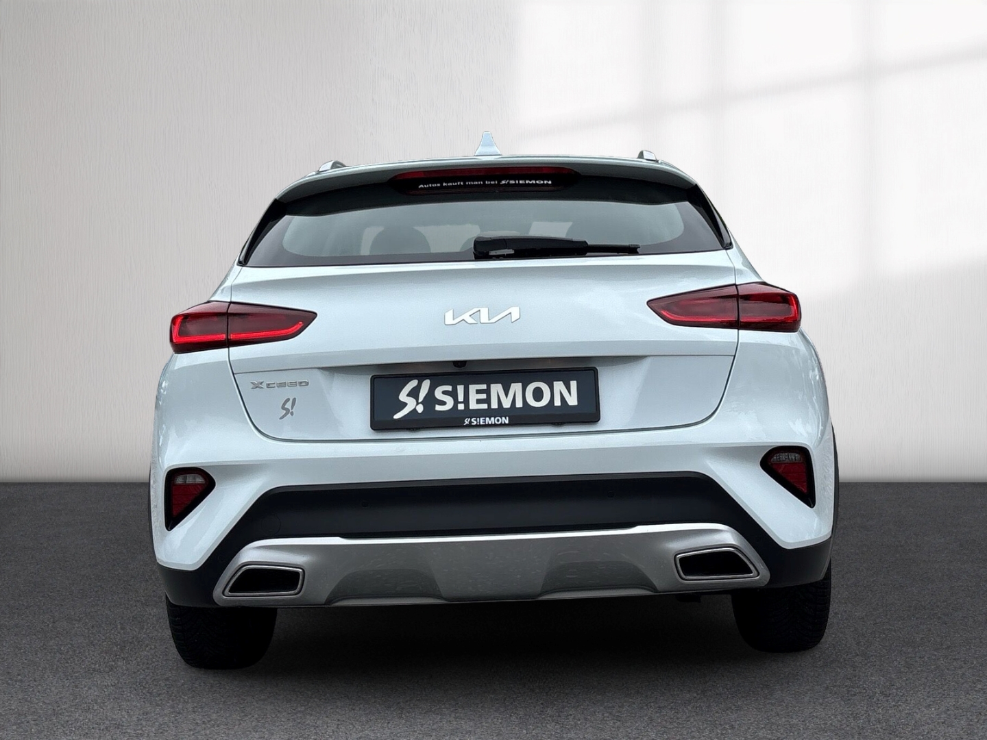 Fahrzeugabbildung Kia XCee'd Edition 7 1.8B Car Play Klima PDC RFK