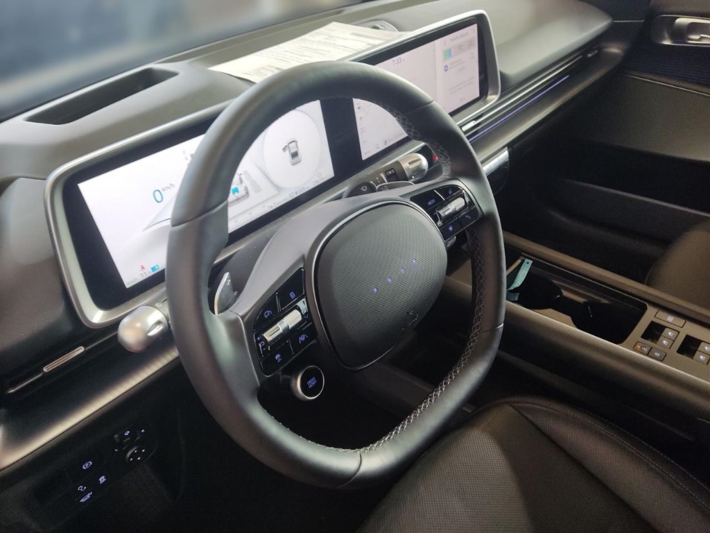Fahrzeugabbildung Hyundai IONIQ 6 77,4kWh 4WD UNIQ 20LM HUD Navi Digitales Cockpit Memory Sitze Soundsystem