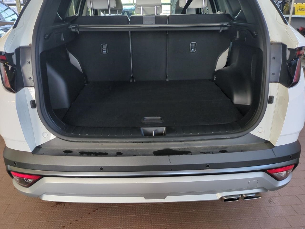 Fahrzeugabbildung Hyundai TUCSON FL PHEV 1.6 AT 4WD MY25 Prime ECS Assist-P MATRIX-LED Leder Digitales Cockpit Soundsystem