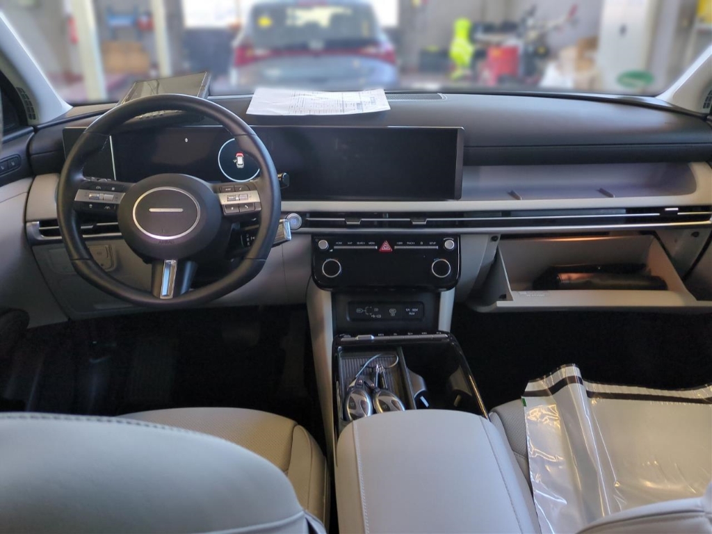 Fahrzeugabbildung Hyundai TUCSON FL PHEV 1.6 AT 4WD MY25 Prime ECS Assist-P MATRIX-LED Leder Digitales Cockpit Soundsystem