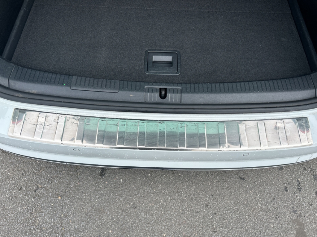 Fahrzeugabbildung Volkswagen Golf VII Highline 2.0 TDI 4Motion ACC PDCv+h SHZ Temp