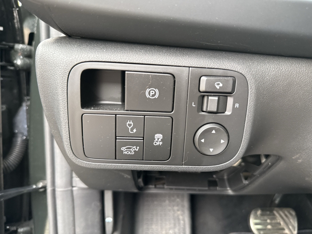 Fahrzeugabbildung Hyundai IONIQ 6 77,4kWh 4WD UNIQ Digi-Spiegel 20LM Schiebedach HUD Navi Digitales Cockpit Memory Sitze