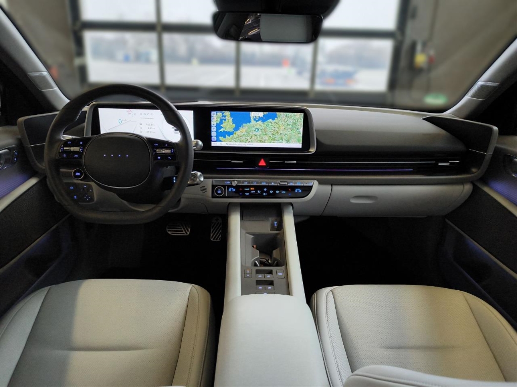 Fahrzeugabbildung Hyundai IONIQ 6 77,4kWh 4WD UNIQ HUD Navi Digitales Cockpit Memory Sitze Soundsystem Bose