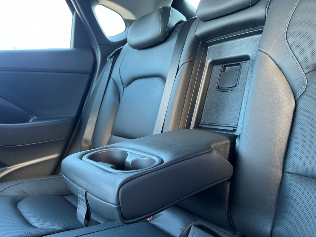 Fahrzeugabbildung Hyundai i30 Fastback 1.5 T-GDI Prime Pano Navi Leder Memory