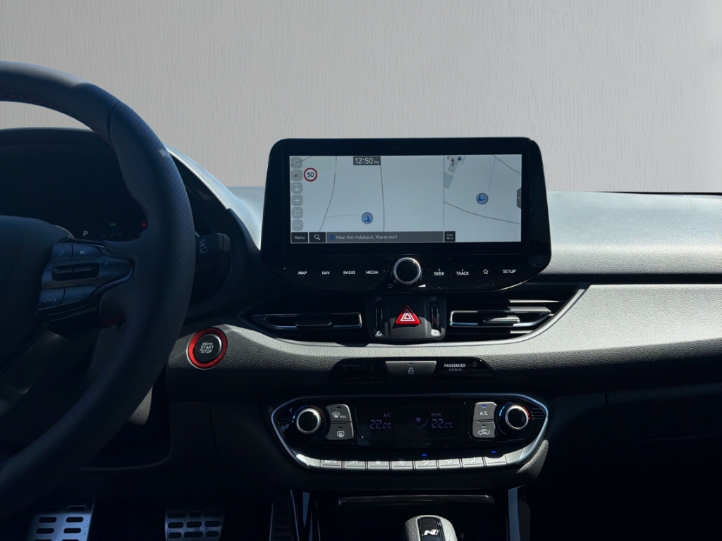 Fahrzeugabbildung Hyundai i30 FL Kombi MY26 1.6 T-GDi DCT N-Line Panorama Navi Digitales Cockpit LED Apple