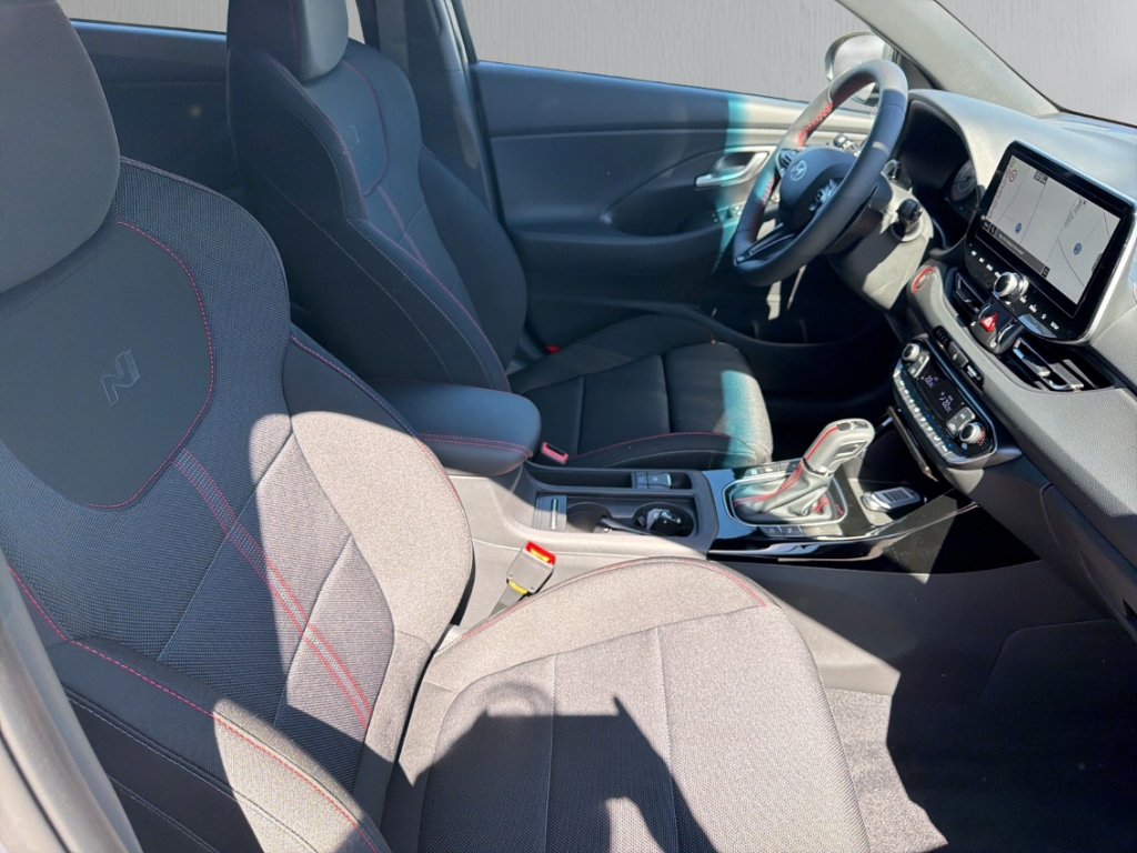 Fahrzeugabbildung Hyundai i30 FL Kombi MY26 1.6 T-GDi DCT N-Line Panorama Navi Digitales Cockpit LED Apple