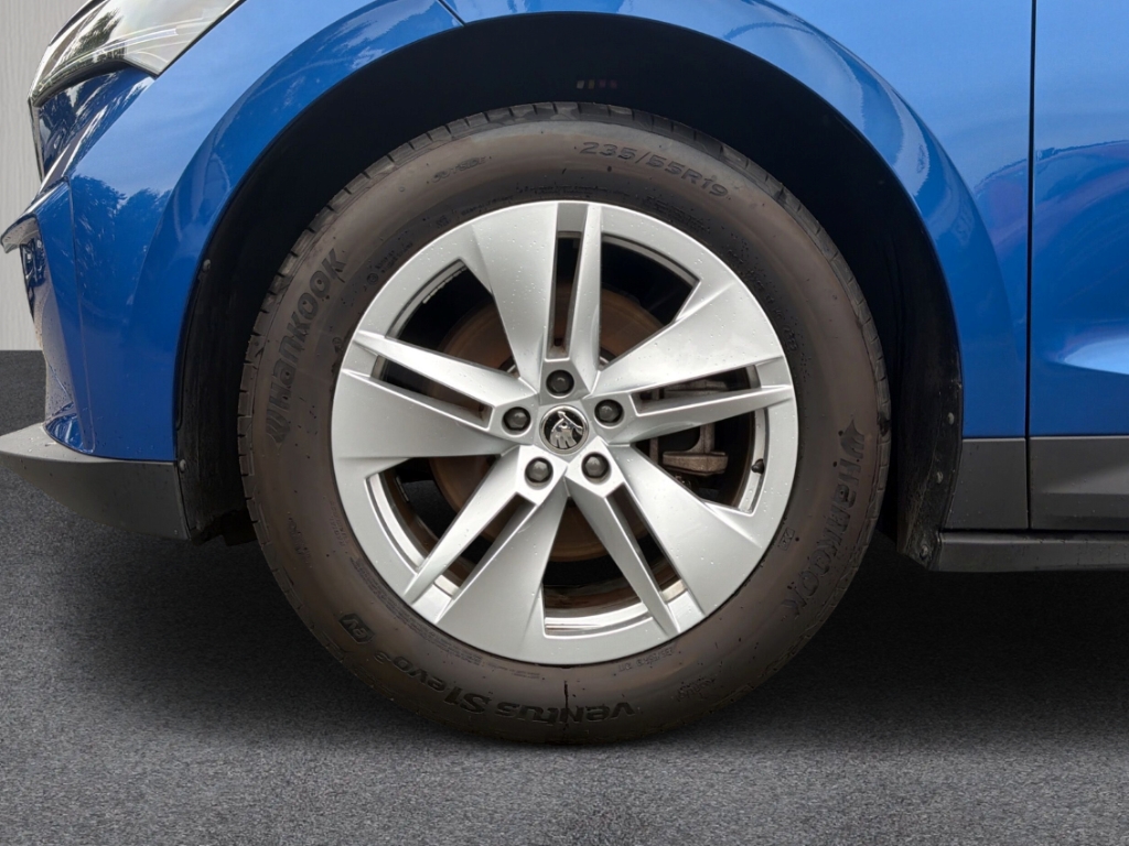 Fahrzeugabbildung SKODA Enyaq iV 60 Loft Navi Tempo Wärmepumpe Kamera