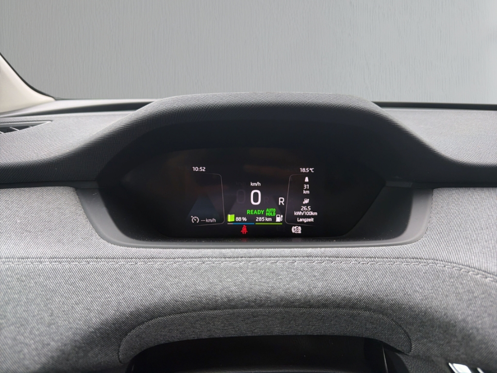 Fahrzeugabbildung SKODA Enyaq iV 60 Loft Navi Tempo Wärmepumpe Kamera