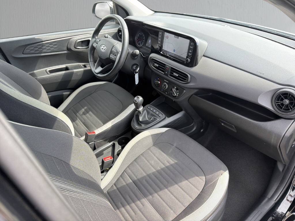 Fahrzeugabbildung Hyundai i10 Edition 30+ Apple CarPlay SHZ Rückfahrkam.