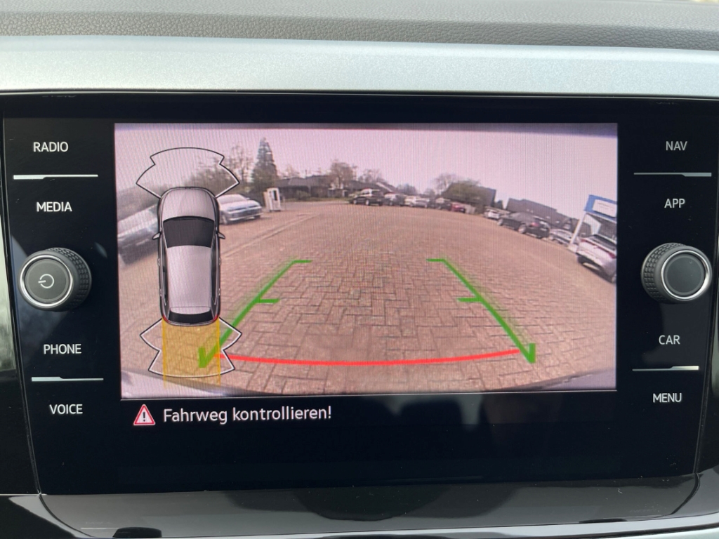 Fahrzeugabbildung Volkswagen Polo 1.0 TSI DSG Goal AHK Nav ACC SHZ Kamera GJR