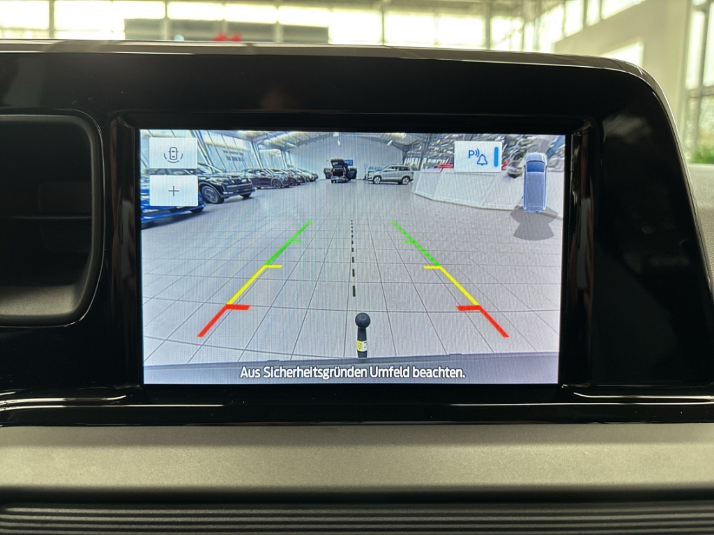 Fahrzeugabbildung Ford Tourneo Courier Titanium AHK AAC LM17 Winterpak.