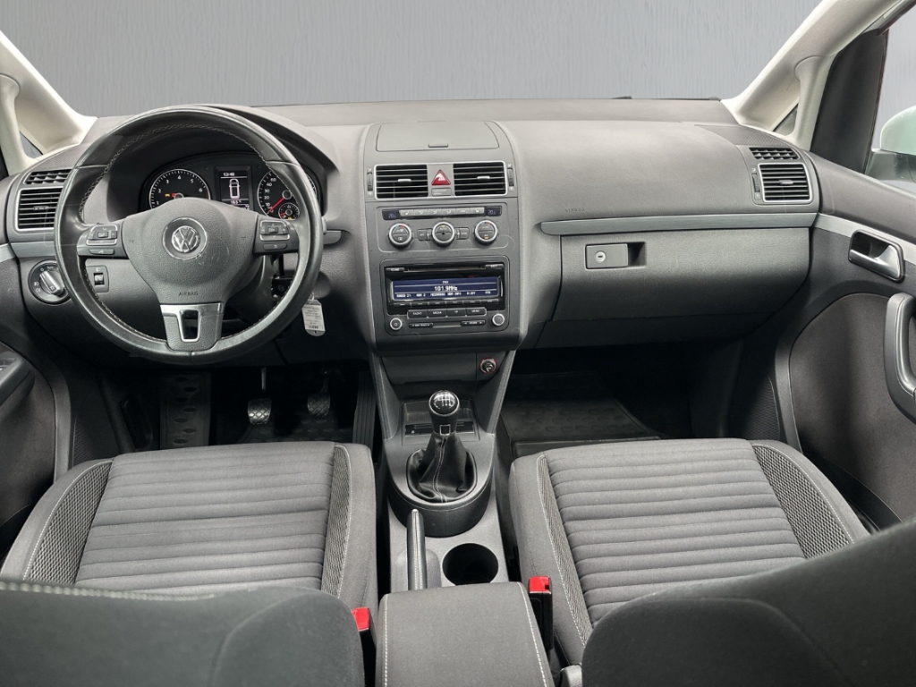 Fahrzeugabbildung Volkswagen Touran 1.2 TSI Cup 7 Sitzer GRA Parklenk PDC Cli 7-Sitzer