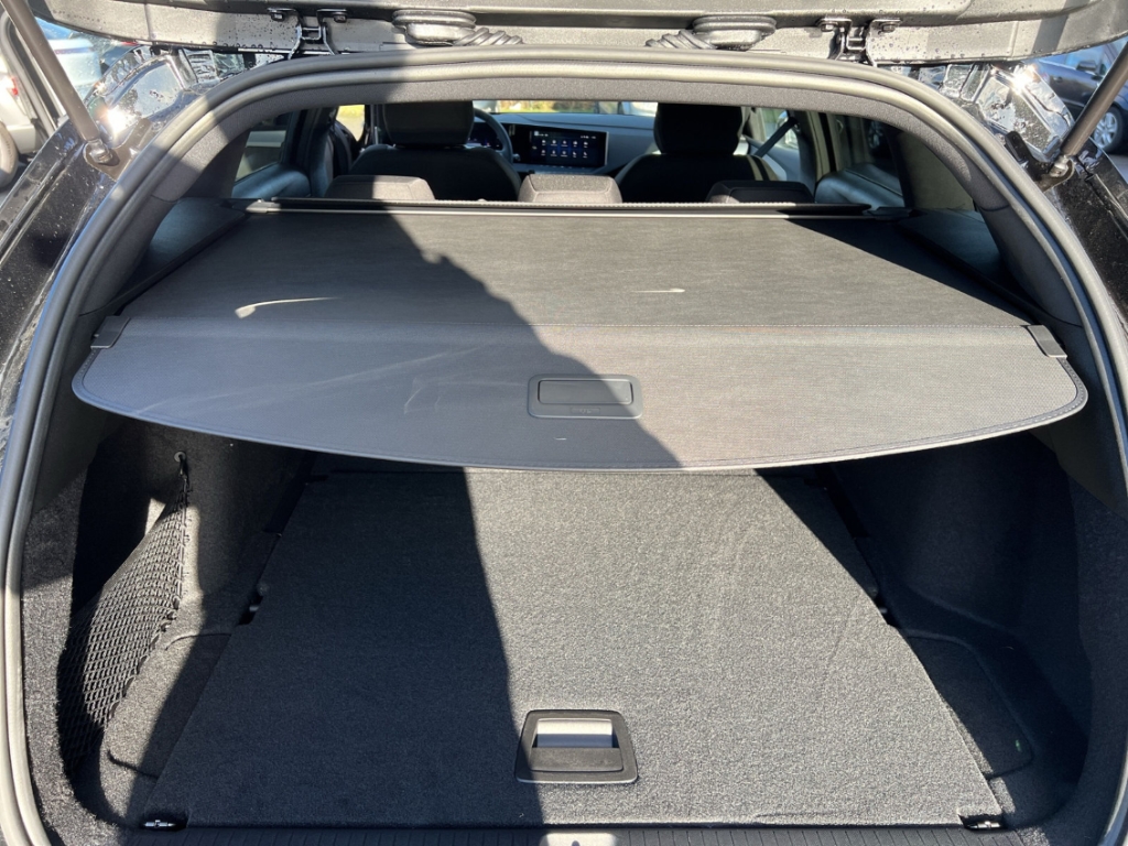 Fahrzeugabbildung Opel Astra ST 1.2 Turbo Edition LED ACC SHZ LHZ PDC