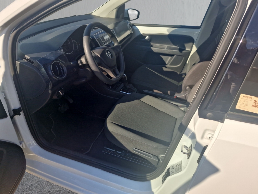 Fahrzeugabbildung Volkswagen up e-up! move Klimaauto behWSS Tempo SHZ PDC Kamera