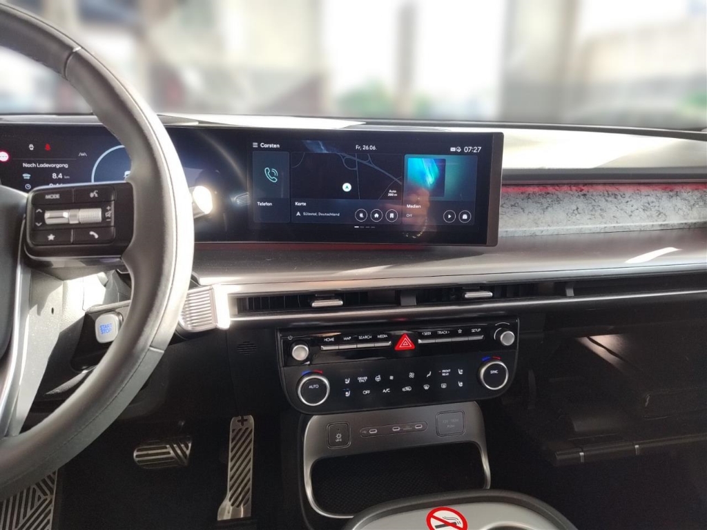 Fahrzeugabbildung Hyundai IONIQ 9 110 kWh 4WD 6-Sitze UNIQ Swivel Pano-Schiebedach MY26 HUD Niveau