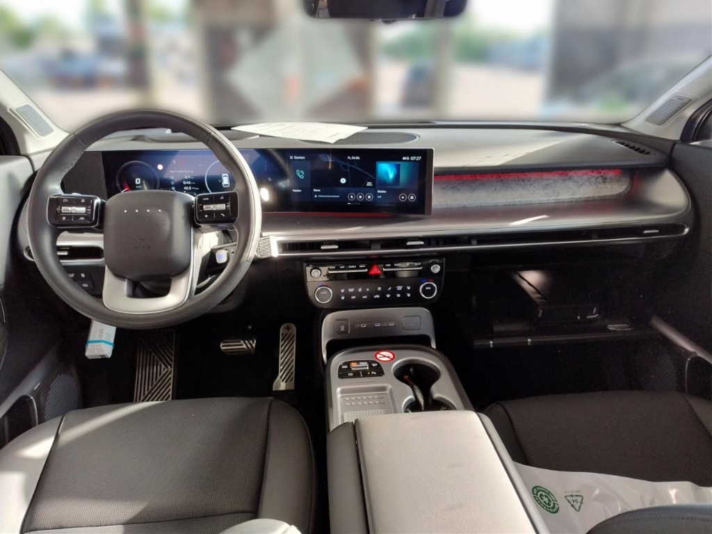 Fahrzeugabbildung Hyundai IONIQ 9 110 kWh 4WD 6-Sitze UNIQ Swivel Pano-Schiebedach MY26 HUD Niveau