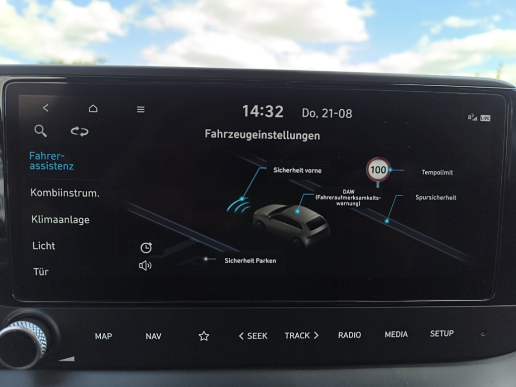 Fahrzeugabbildung Hyundai i20 1.0 T-GDI Edition 30+ Navi RKam Bose Klimaauto Allwetter