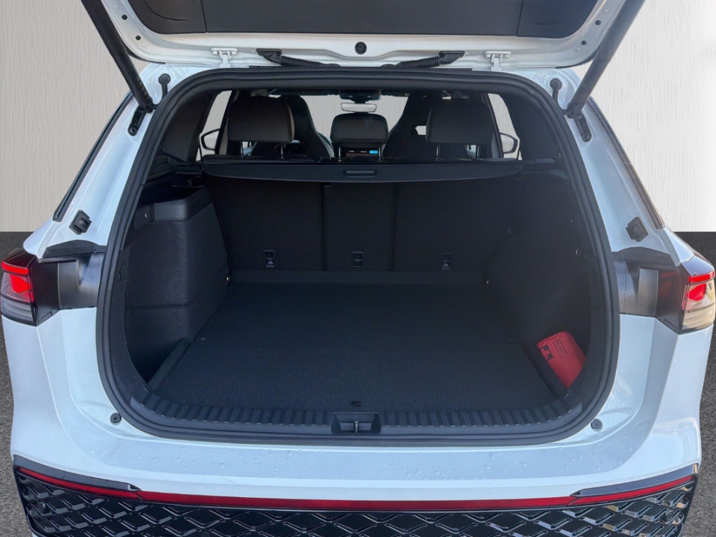 Fahrzeugabbildung Volkswagen Tayron eHybrid R-Line AHK IQ.Lig Pano BlackStyle