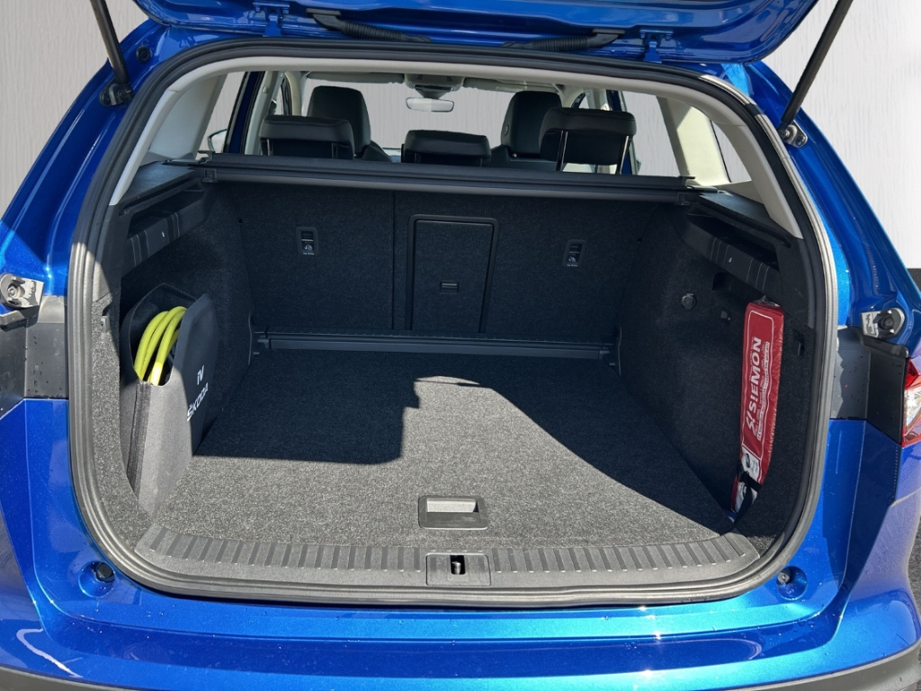 Fahrzeugabbildung SKODA Enyaq iV 60 Loft AHK LED SHZ LHZ Navi PDC R-Kam
