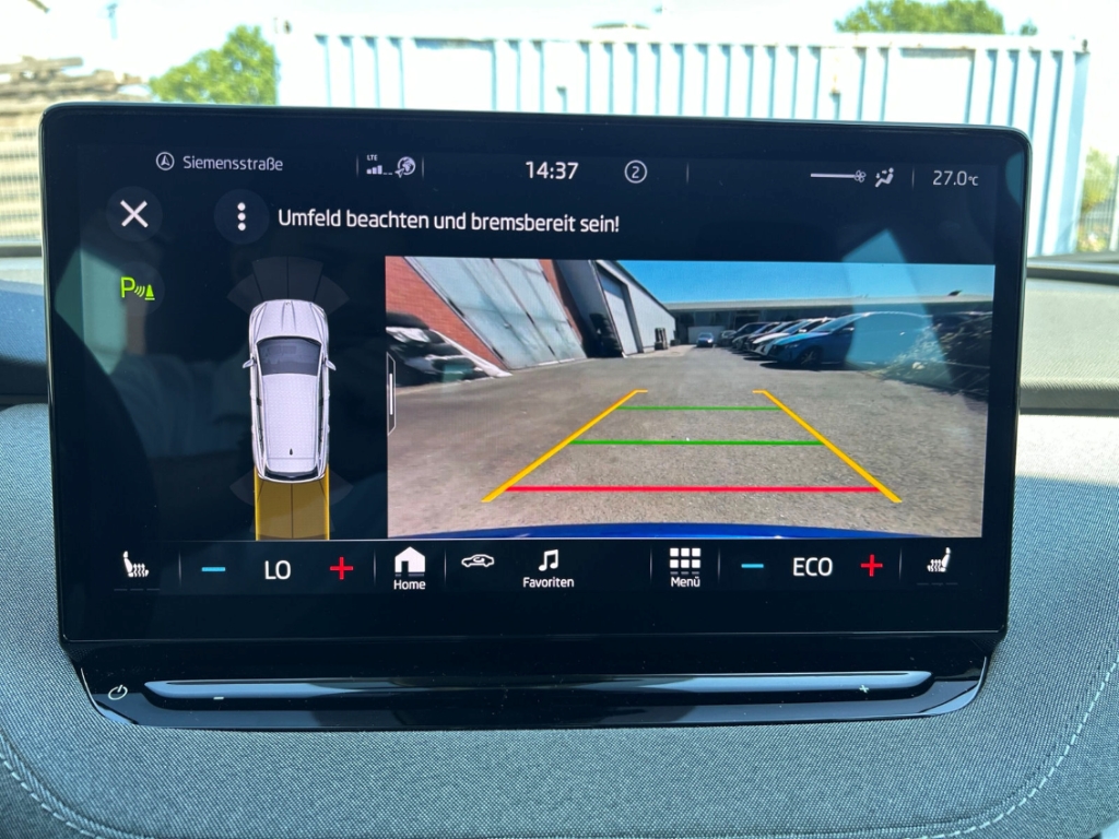 Fahrzeugabbildung SKODA Enyaq iV 60 Loft AHK LED SHZ LHZ Navi PDC R-Kam
