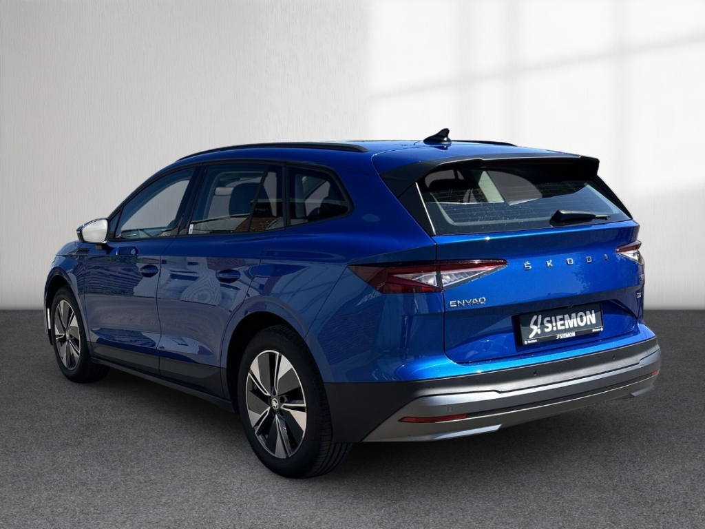 Fahrzeugabbildung SKODA Enyaq iV 60 Loft AHK LED SHZ LHZ Navi PDC R-Kam